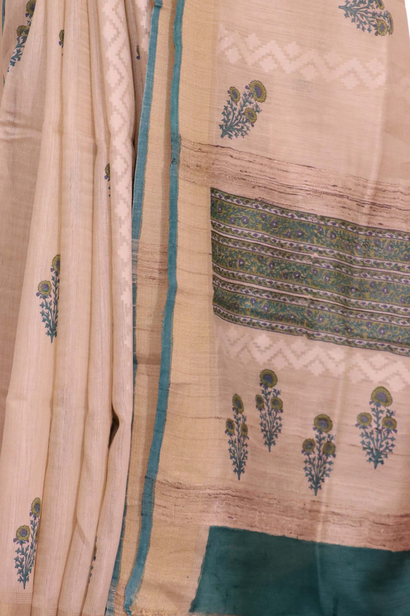 Handloom Pure Tussar Silk Saree AL203733